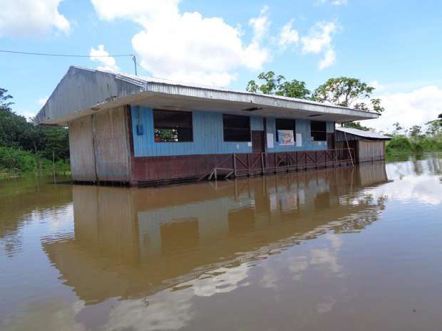 Locales escolares bajo el agua en caseríos de Yurimaguas - Diario Voces