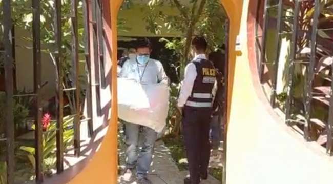  Decomisan más de 1 millar de prendas de vestir en vivienda del barrio Huayco